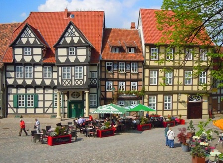 Die Stadt Quedlinburg liegt nördlich des Harzes